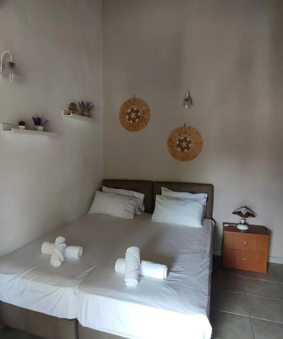 Katerina Rooms1 Nea Kallikrateia